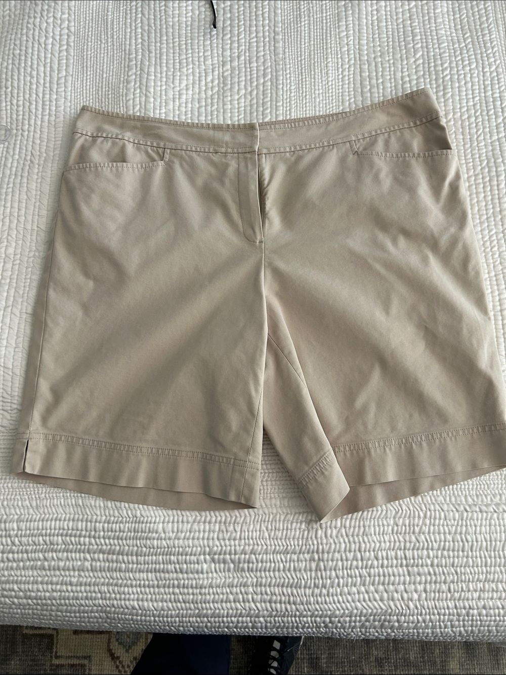 Lafayette 148 New York Beige Women's Bermuda Shorts